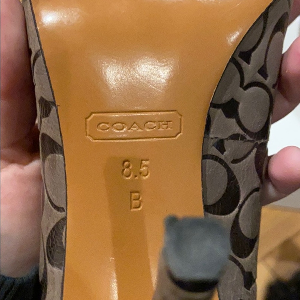 Amazing Coach Pumps! - Picture 9 of 9